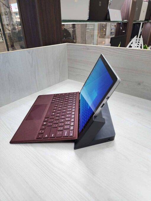 داک استیشن سرفیس پرو Surface Pro Dock