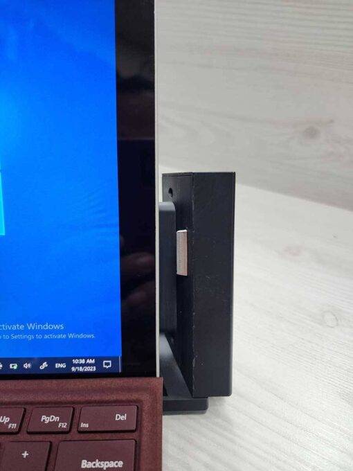 داک استیشن سرفیس پرو Surface Pro Dock