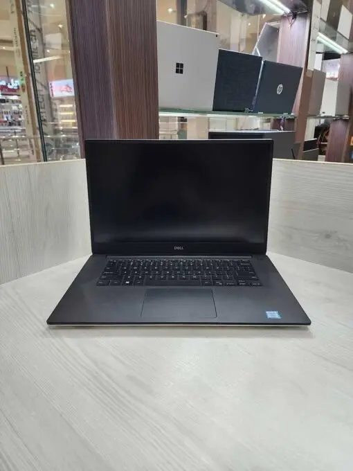 لپ تاپ دل پرسیژن Dell Precision 5530