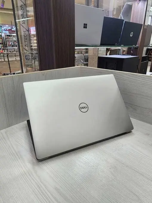 لپ تاپ دل پرسیژن Dell Precision 5530