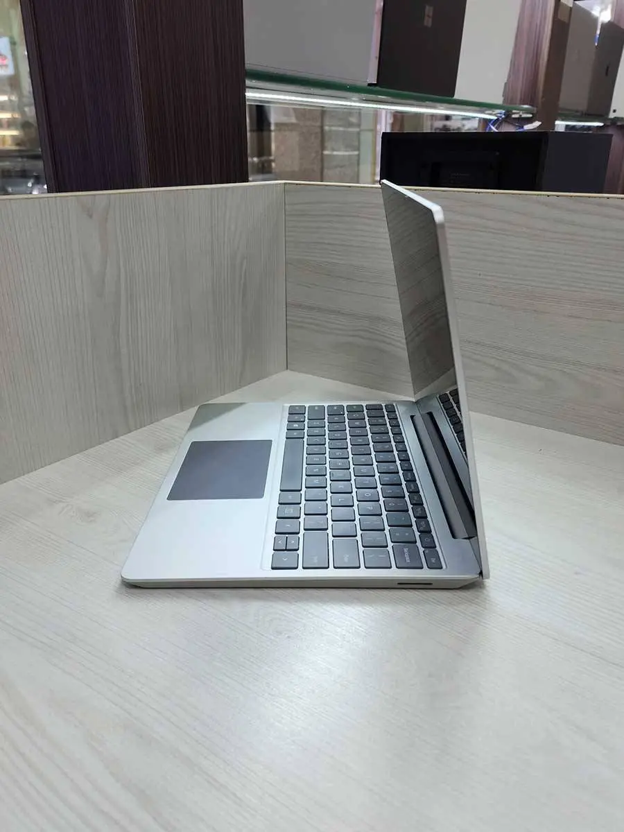 سرفیس لپ تاپ گو Microsoft Surface Laptop GO