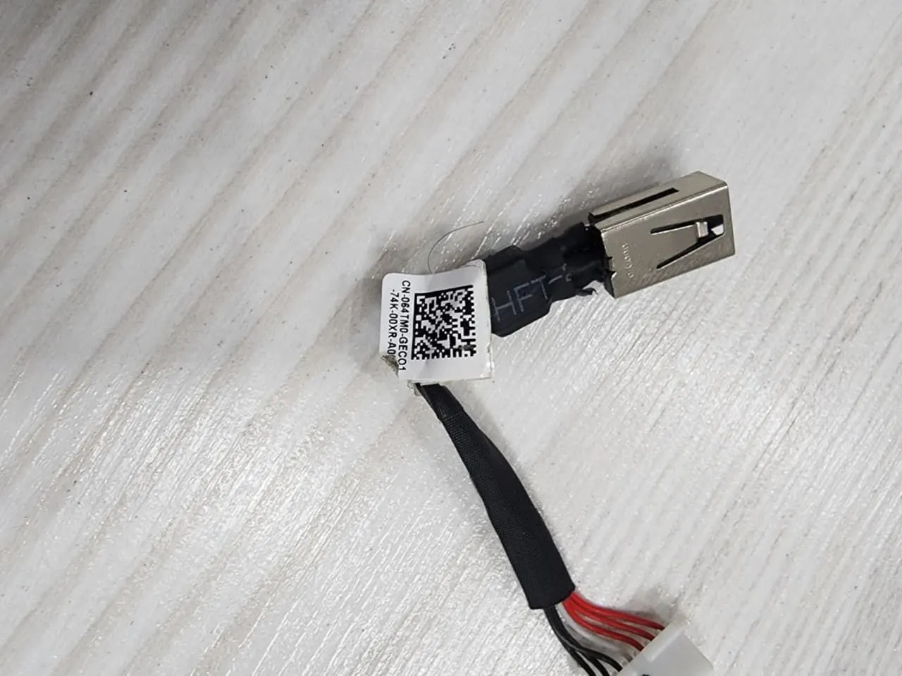 سوکت شارژ اورجینال دل پرسیژن Precision 5510 5520 - Image 2