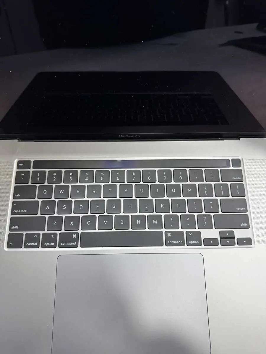 کیبورد اپل مک بوک پرو ۲۰۱۹ A2141